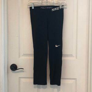 Nike pro crop tights